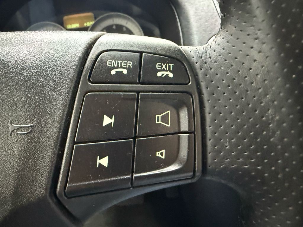 2012 Volvo C70 Image 14