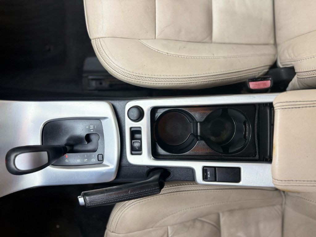 2012 Volvo C70 Image 18