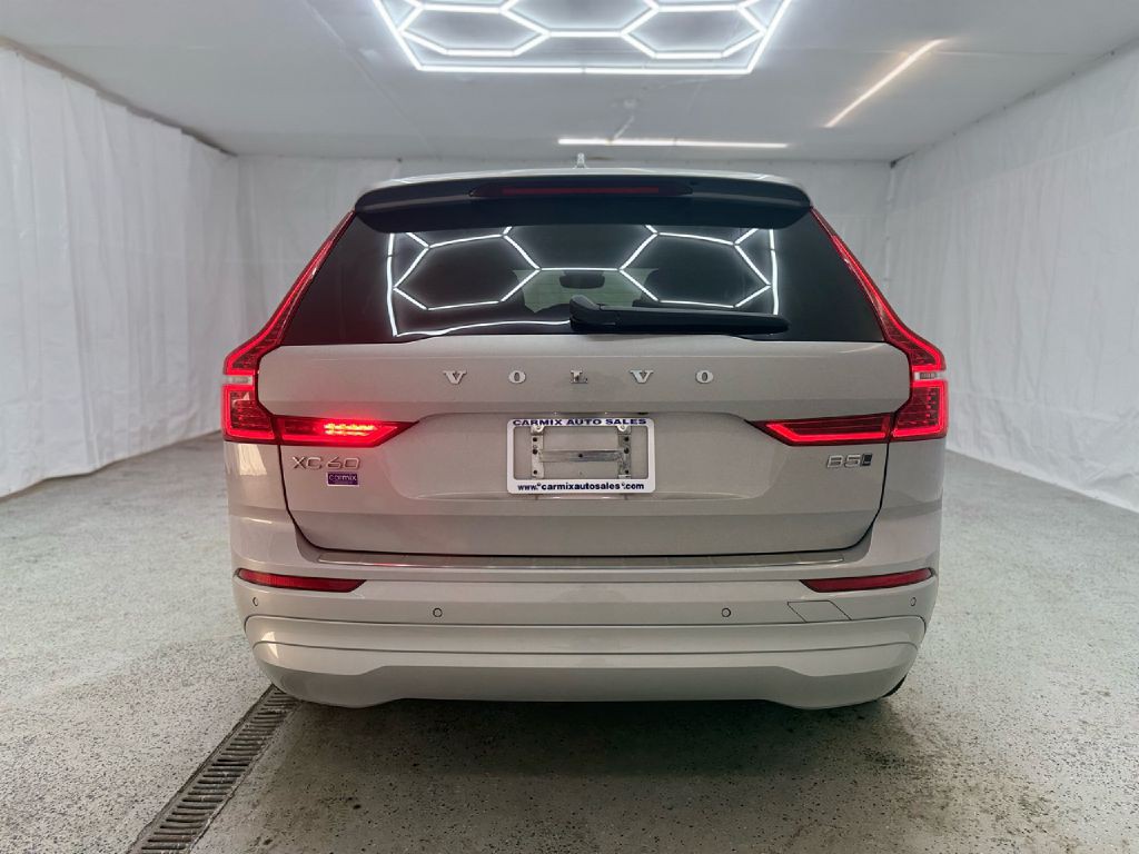 2023 Volvo XC60 Image 4