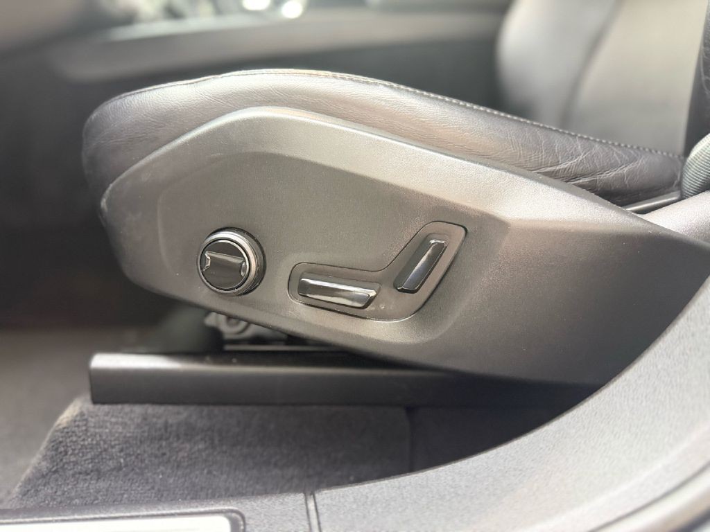 2023 Volvo XC60 Image 10