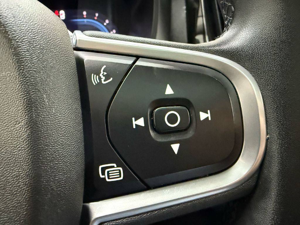 2023 Volvo XC60 Image 16