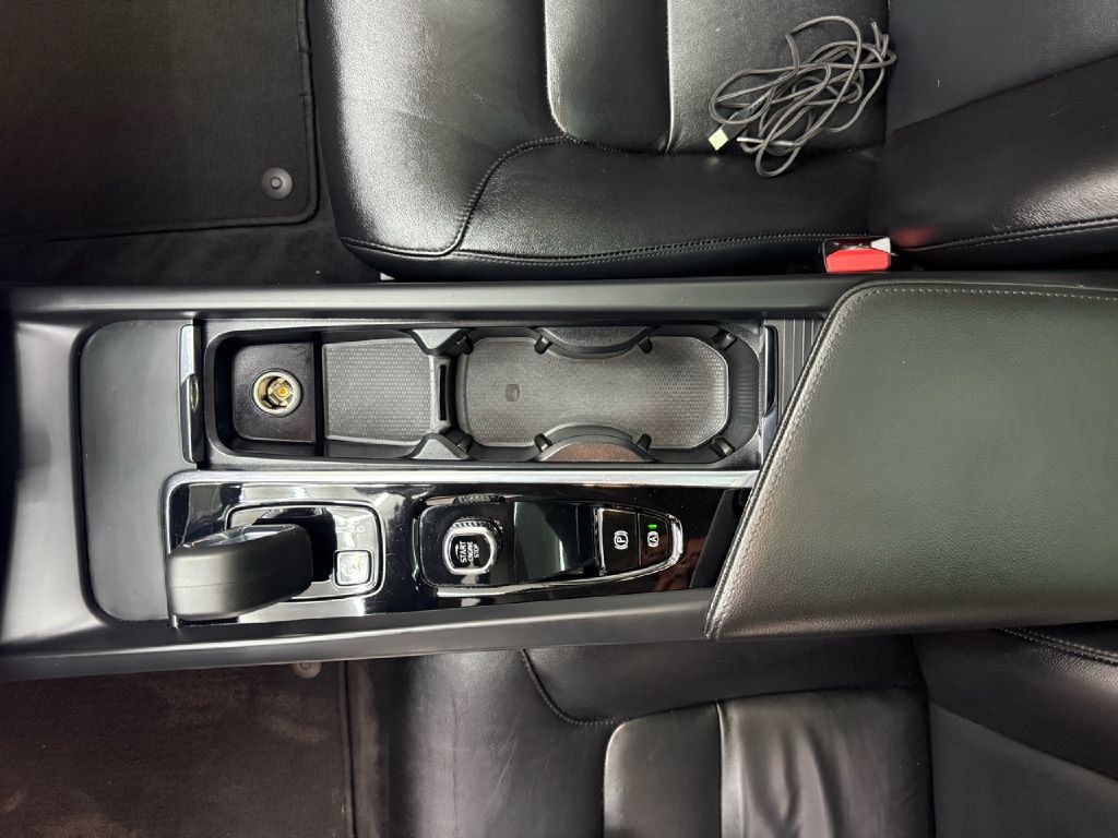 2023 Volvo XC60 Image 21