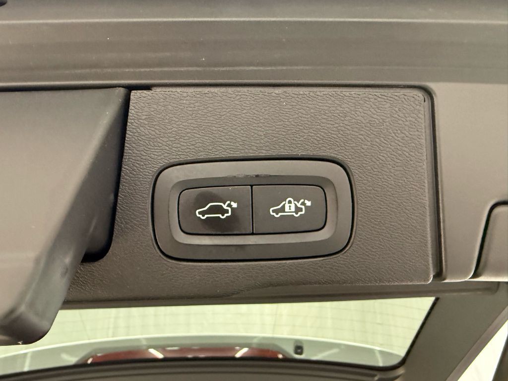 2023 Volvo XC60 Image 29