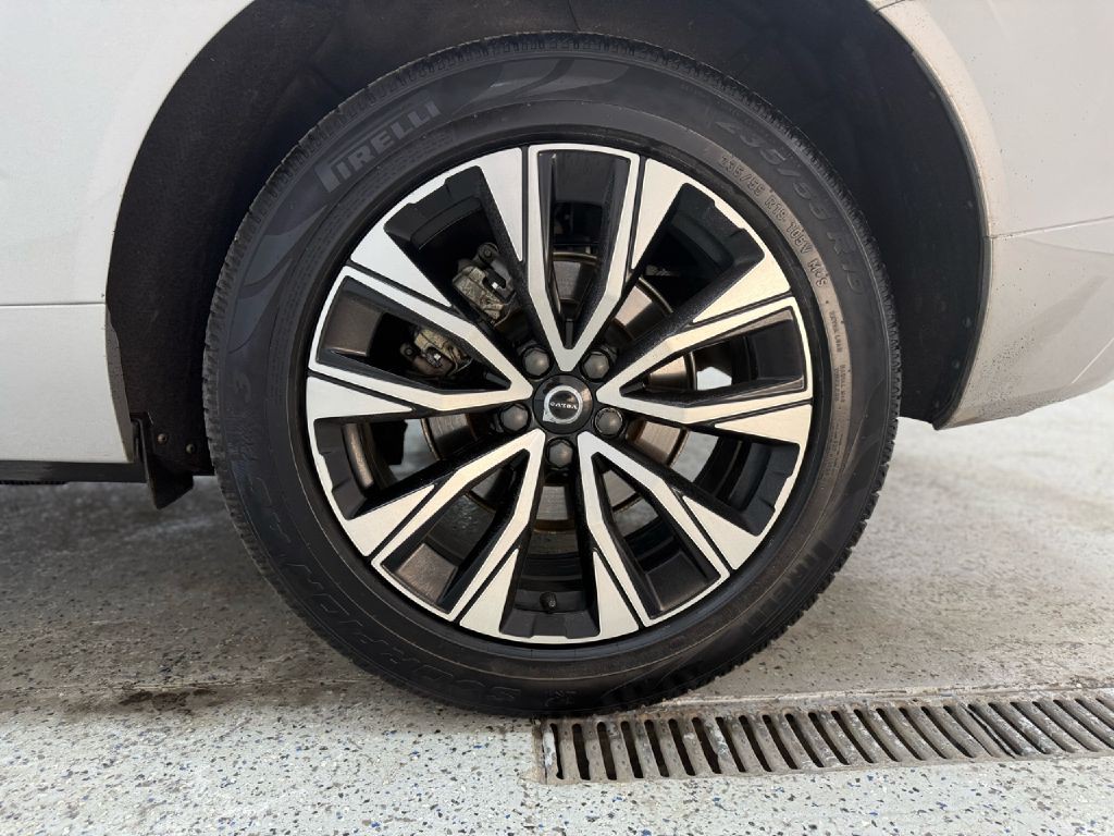 2023 Volvo XC60 Image 32