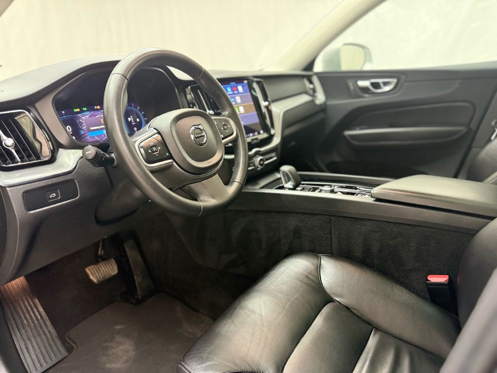 2023 Volvo XC60 Image 43