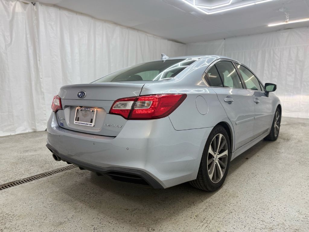 2019 Subaru Legacy Image 3