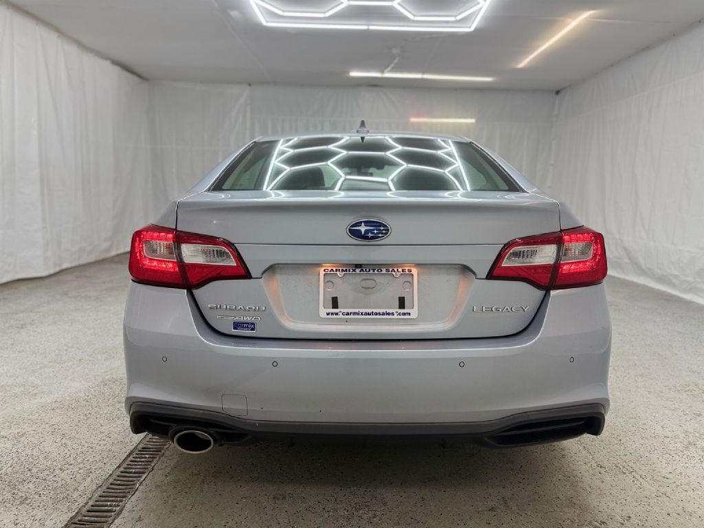2019 Subaru Legacy Image 4