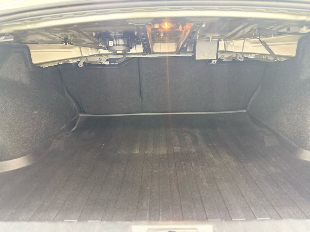 2019 Subaru Legacy Image 27