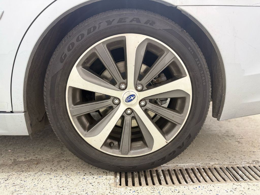 2019 Subaru Legacy Image 32