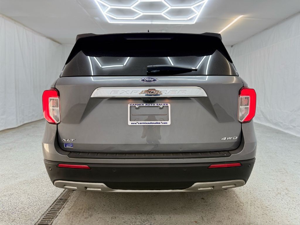 2021 Ford Explorer Image 4