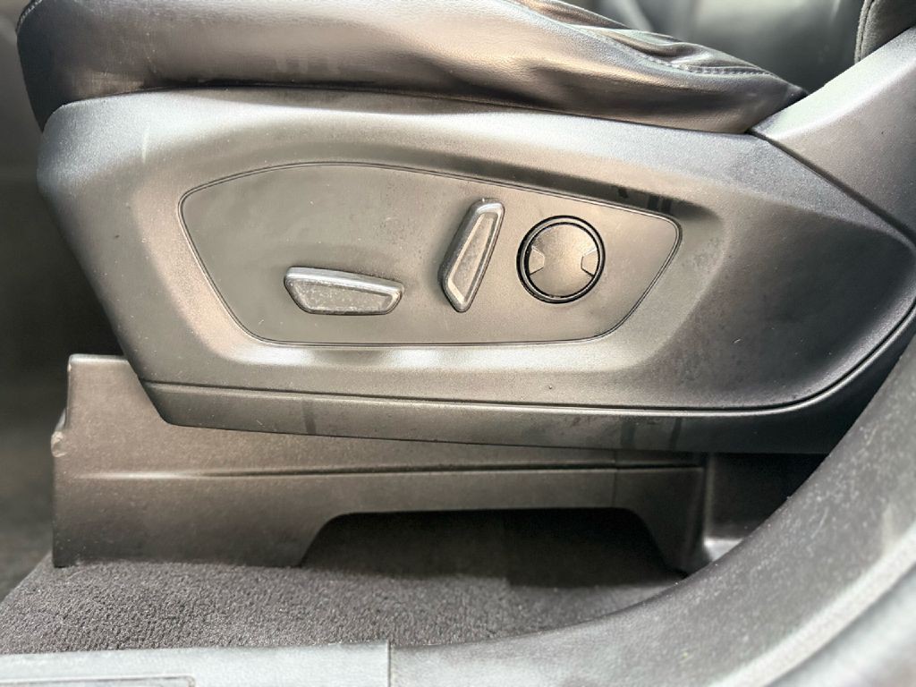 2021 Ford Explorer Image 10