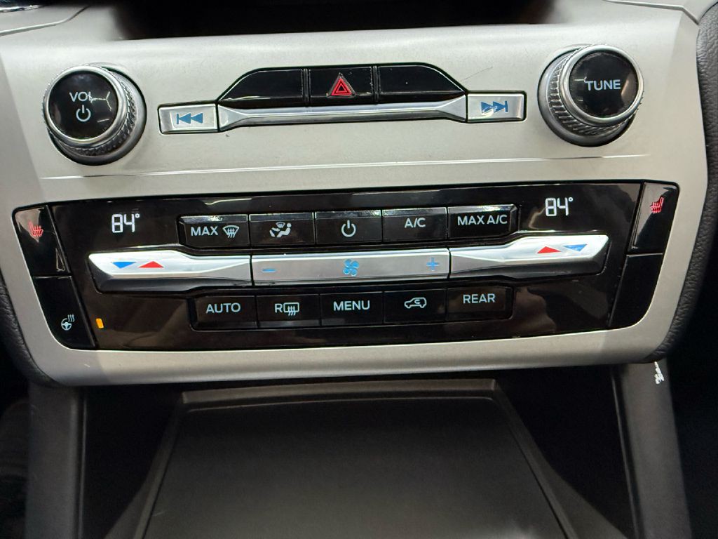 2021 Ford Explorer Image 20