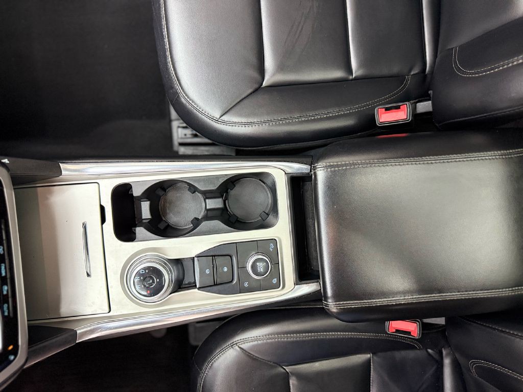 2021 Ford Explorer Image 21