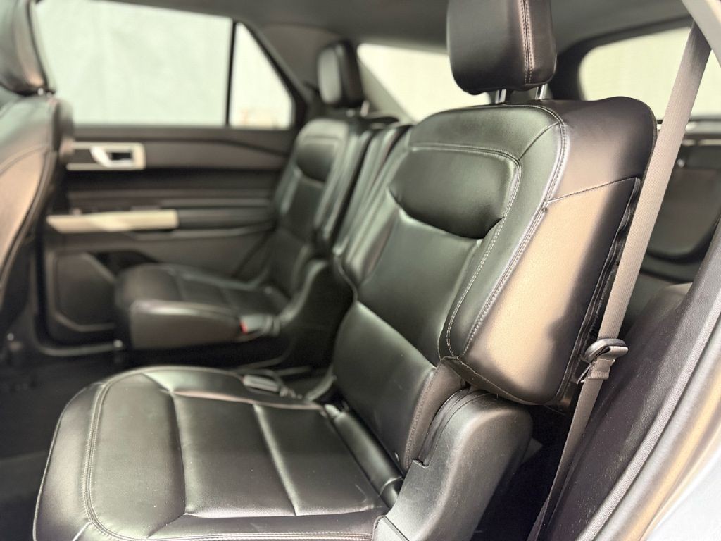 2021 Ford Explorer Image 23