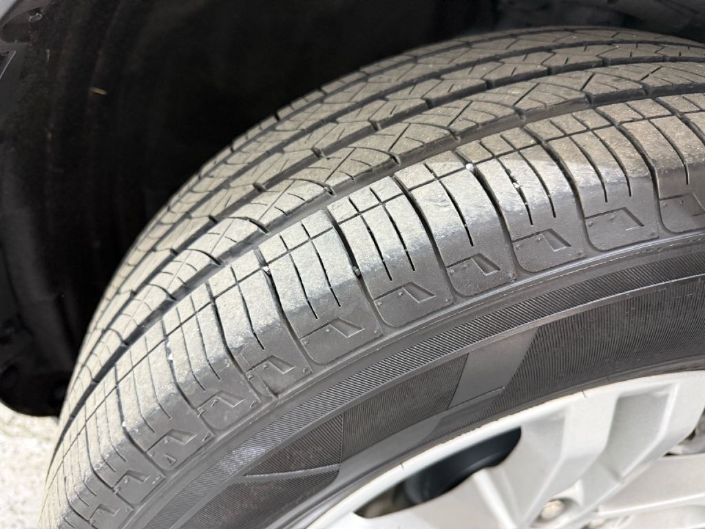 2021 Ford Explorer Image 31