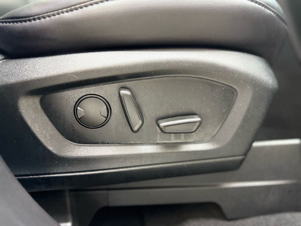 2021 Ford Explorer Image 42