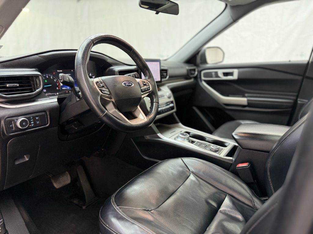 2021 Ford Explorer Image 43