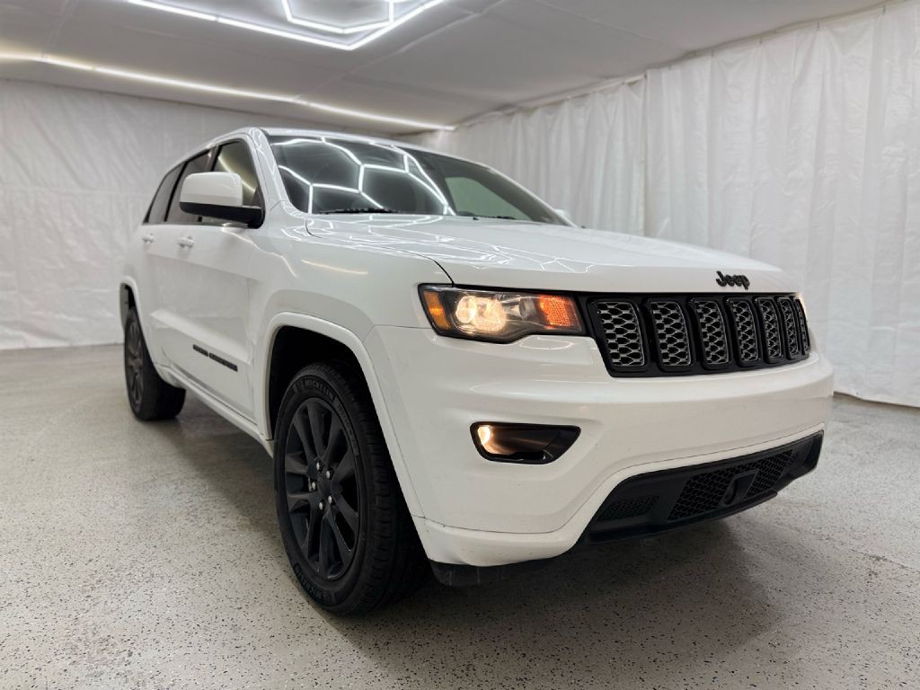 2021 Jeep Grand Cherokee Image 1