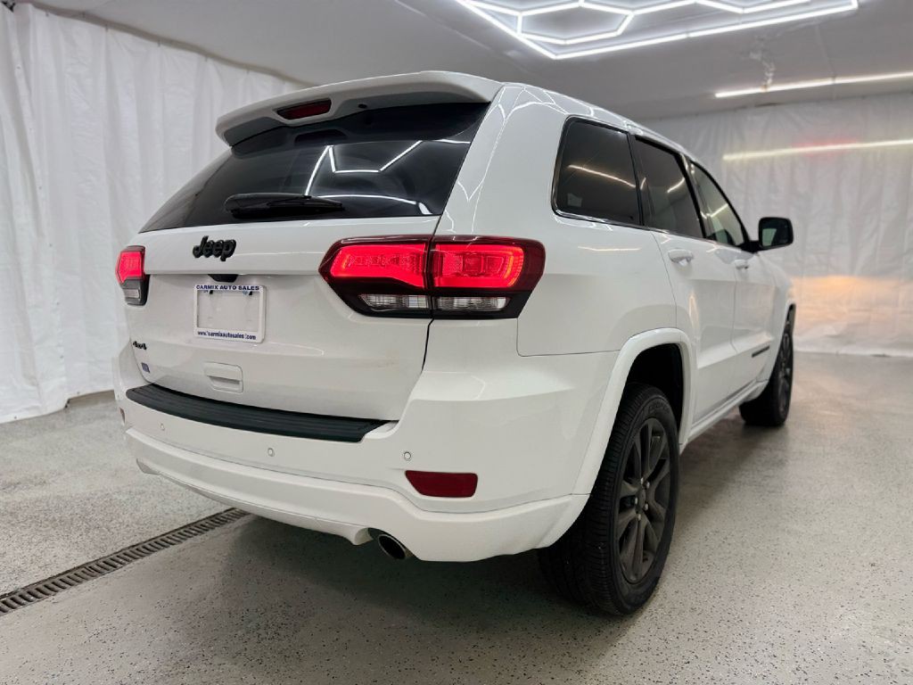 2021 Jeep Grand Cherokee Image 3