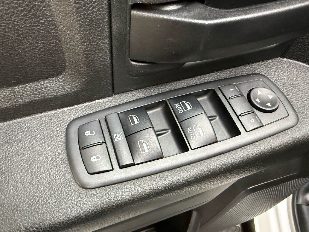 2018 RAM 2500 Image 10