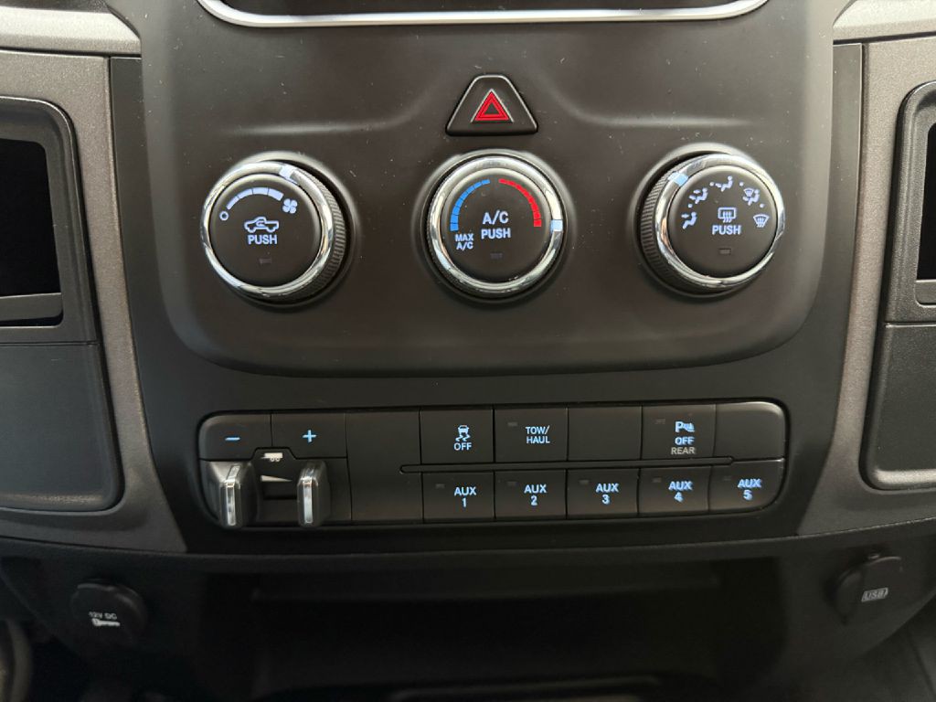 2018 RAM 2500 Image 17