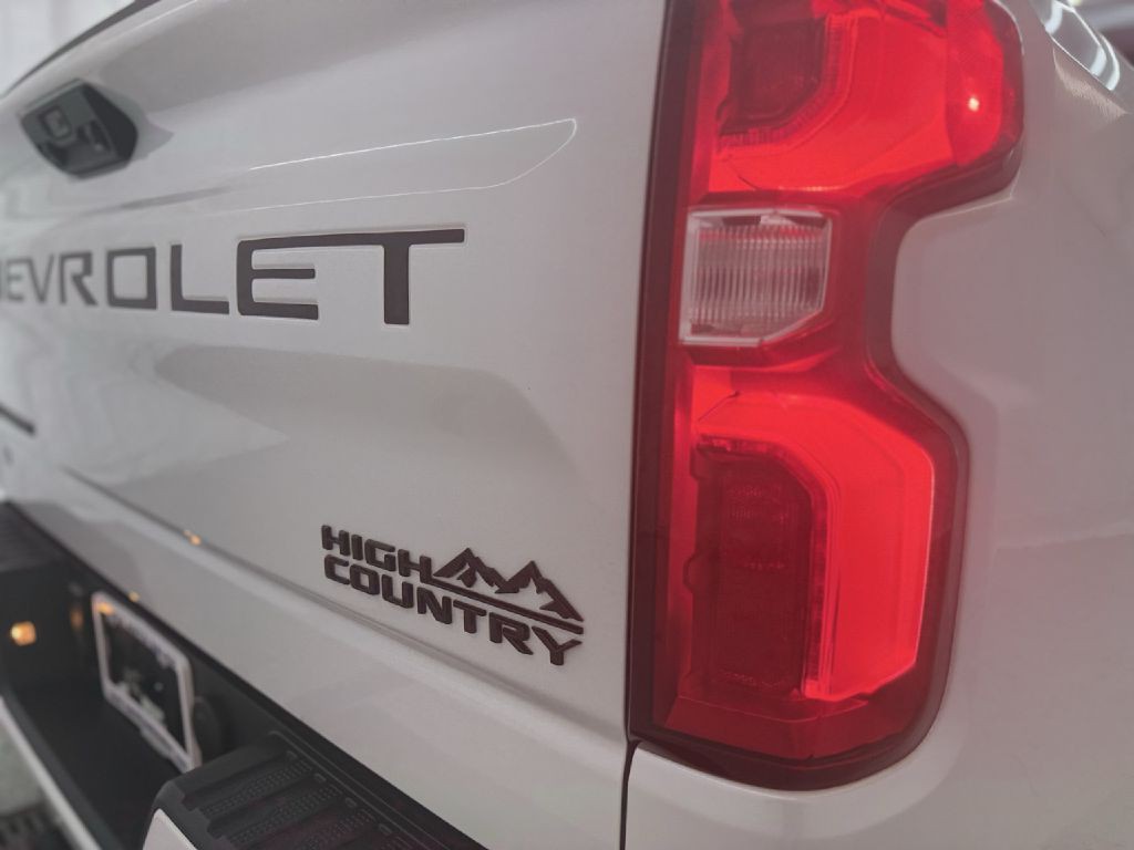2022 Chevrolet Silverado 1500 Image 37