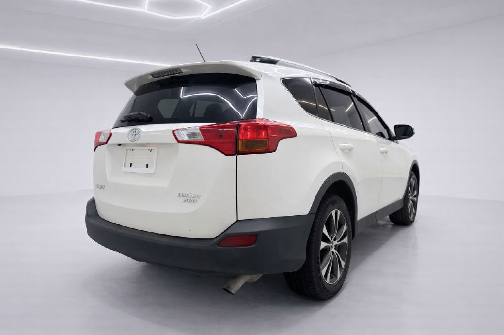 2015 Toyota Rav4 Image 3