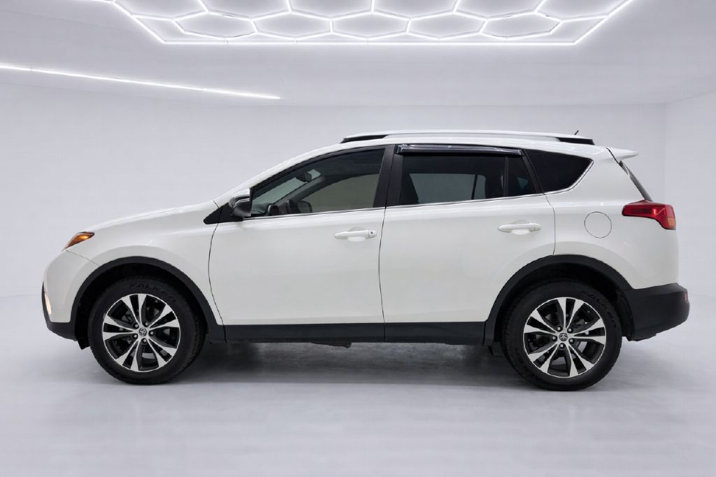2015 Toyota Rav4 Image 6