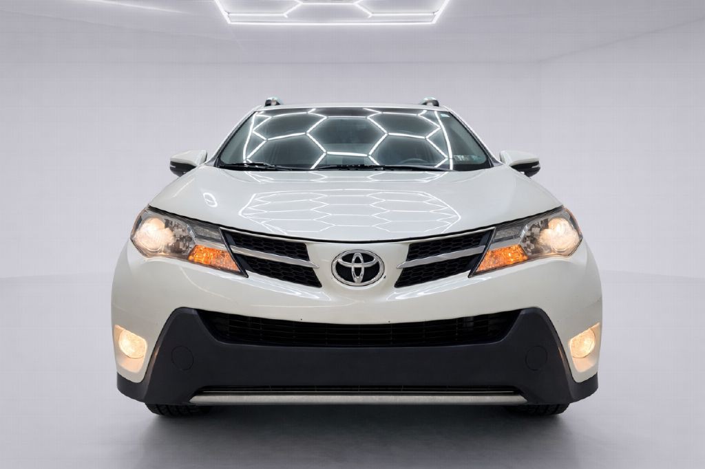 2015 Toyota Rav4 Image 8