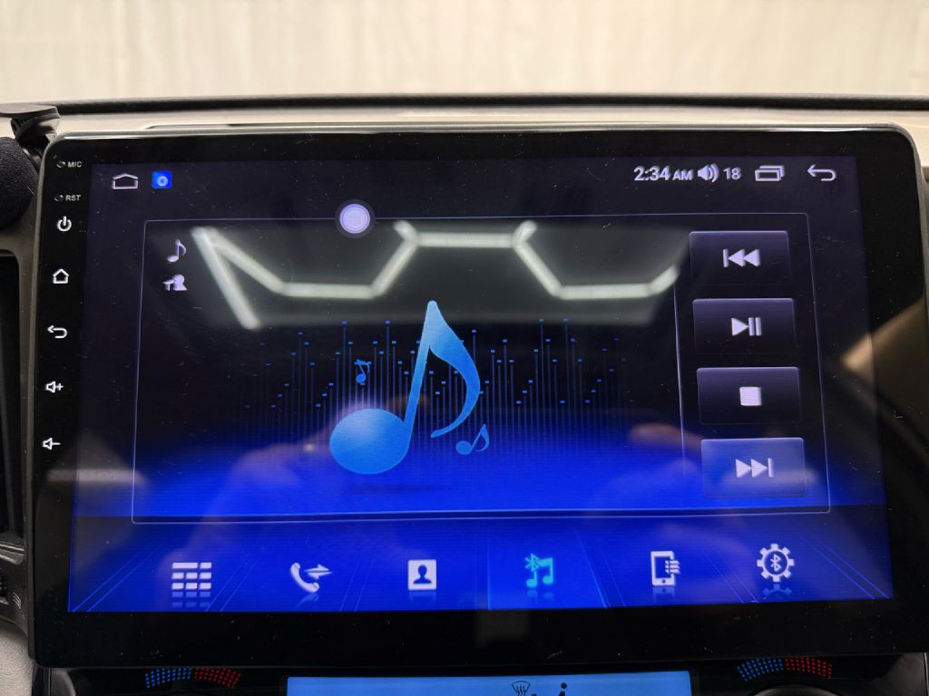 2015 Toyota Rav4 Image 17