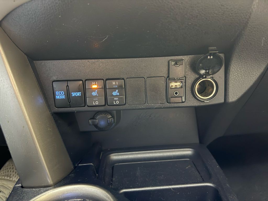 2015 Toyota Rav4 Image 20