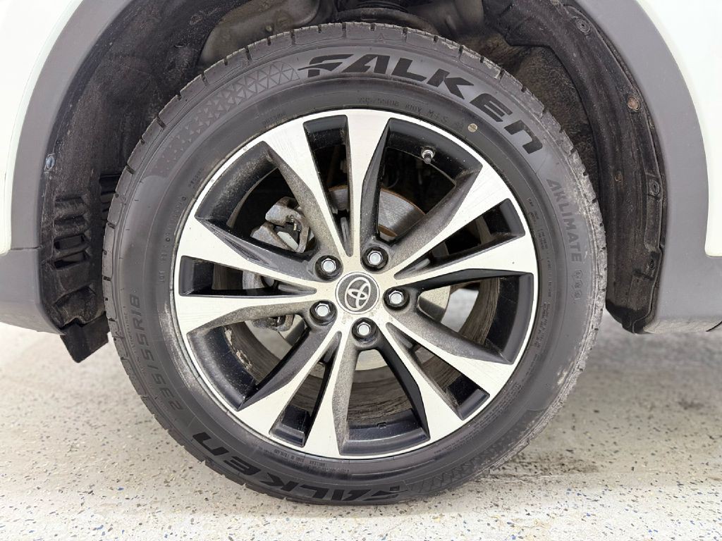 2015 Toyota Rav4 Image 31