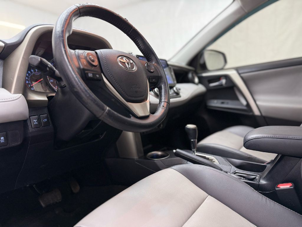 2015 Toyota Rav4 Image 43