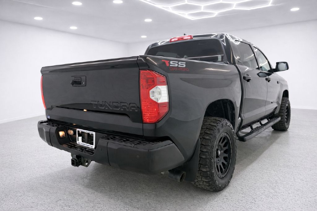 2021 Toyota Tundra Image 3