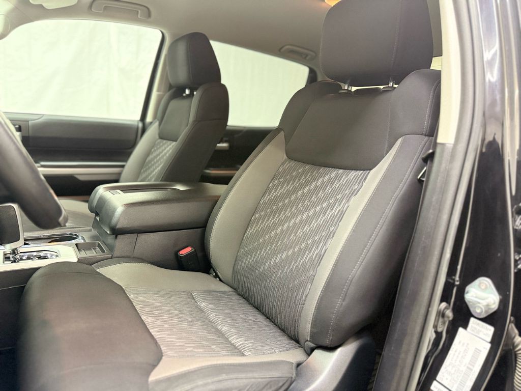 2021 Toyota Tundra Image 9
