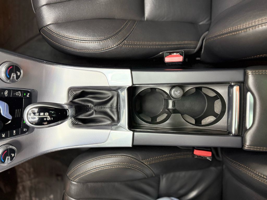 2017 Volvo V60 Image 22