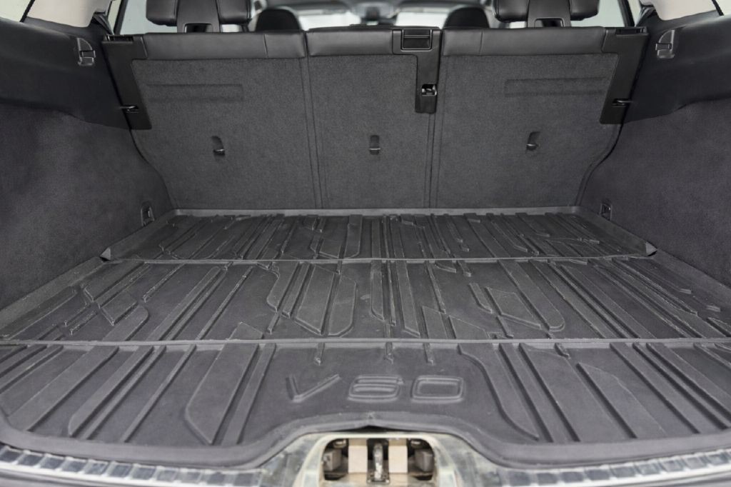 2017 Volvo V60 Image 26