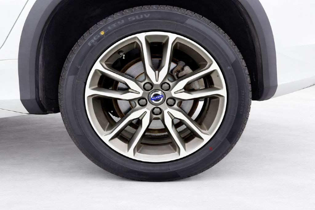 2017 Volvo V60 Image 31