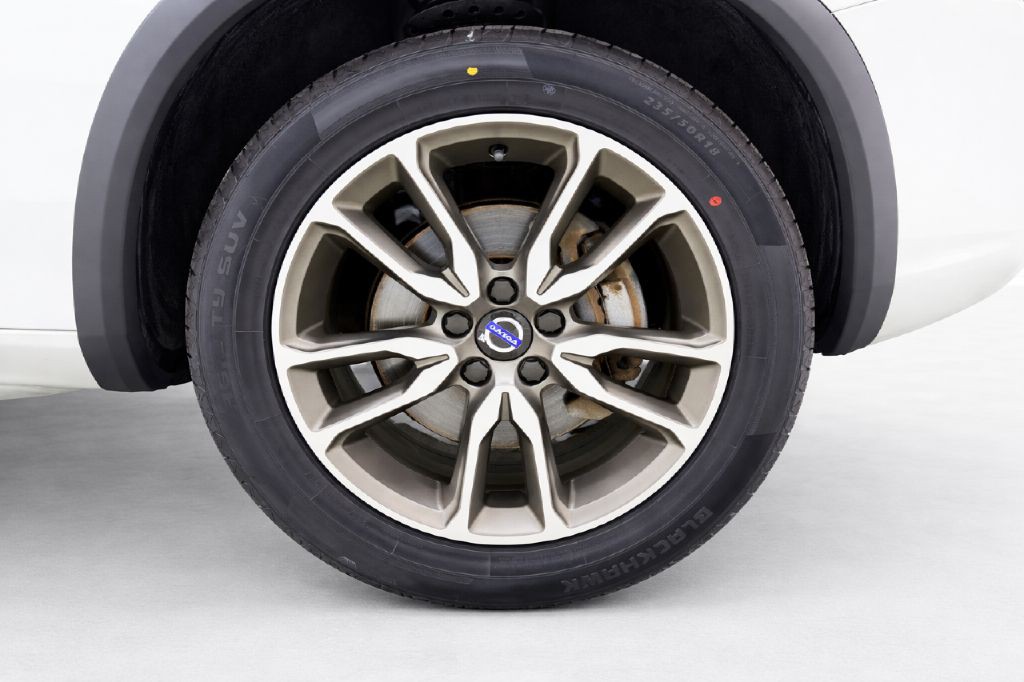 2017 Volvo V60 Image 33