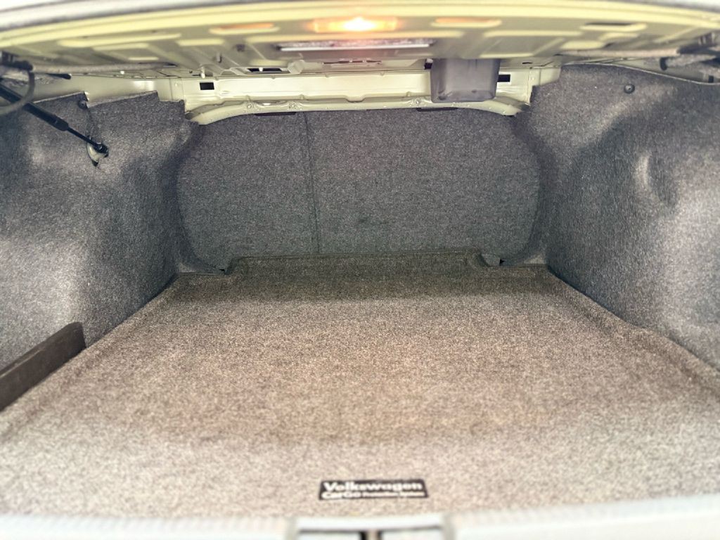 2017 Volkswagen Passat Image 26