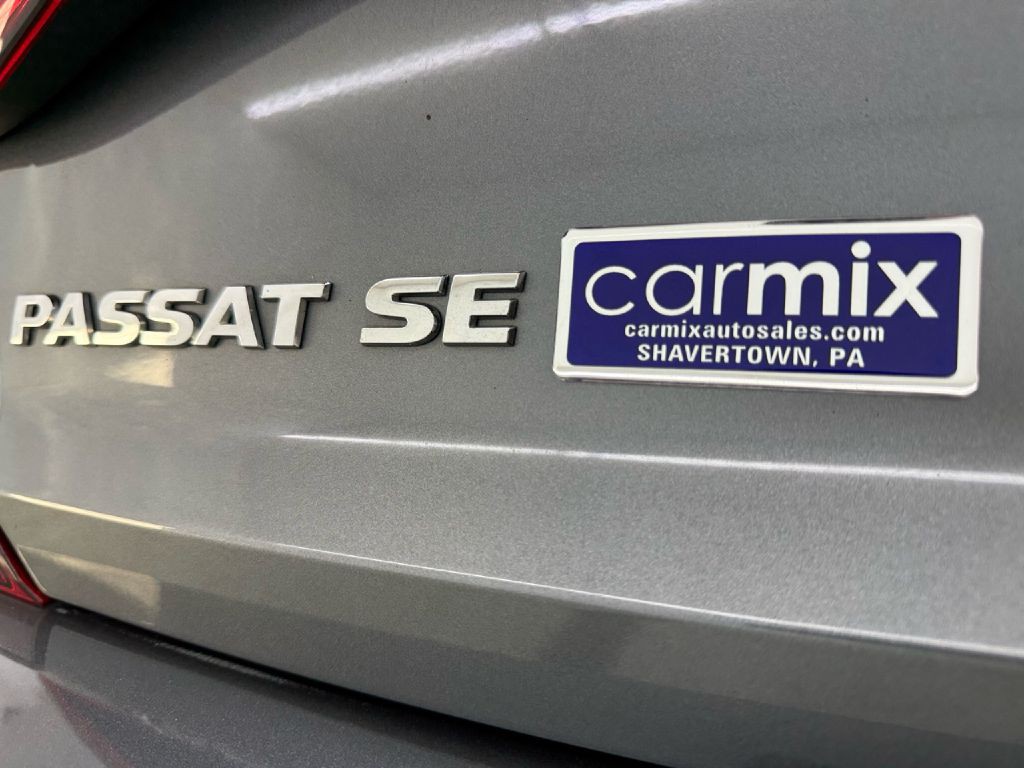 2017 Volkswagen Passat Image 38