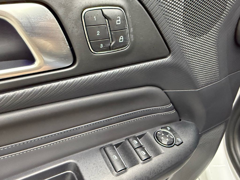 2026 Ford Mustang Image 11