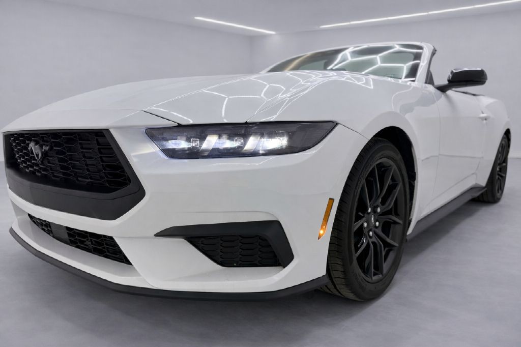 2026 Ford Mustang Image 33