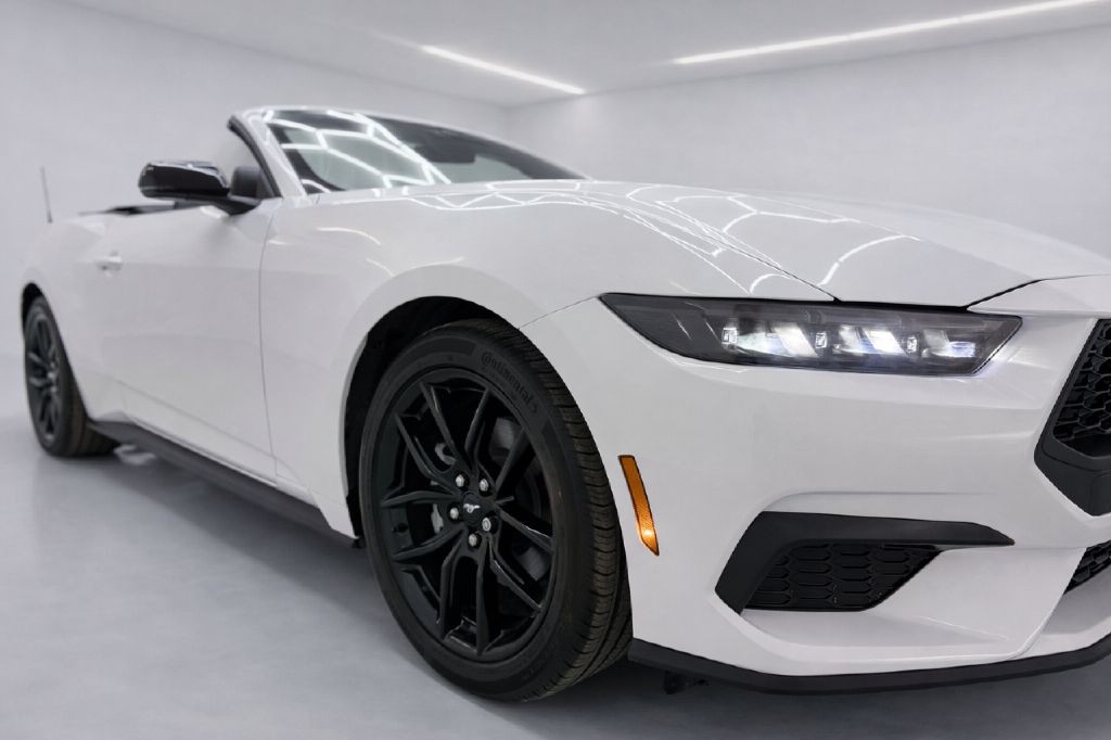 2026 Ford Mustang Image 34