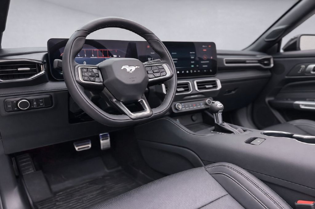 2026 Ford Mustang Image 37
