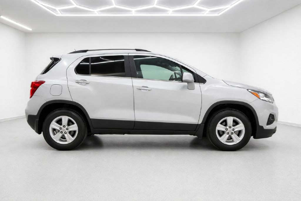 2017 Chevrolet Trax Image 2