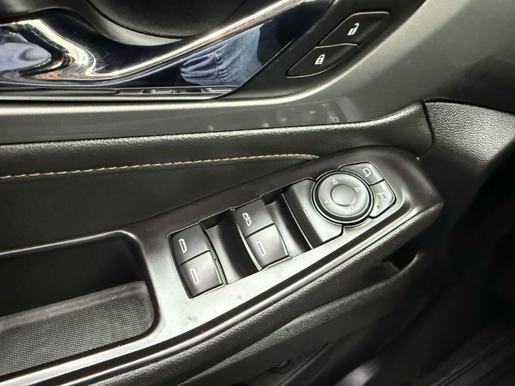 2020 Chevrolet Traverse Image 11