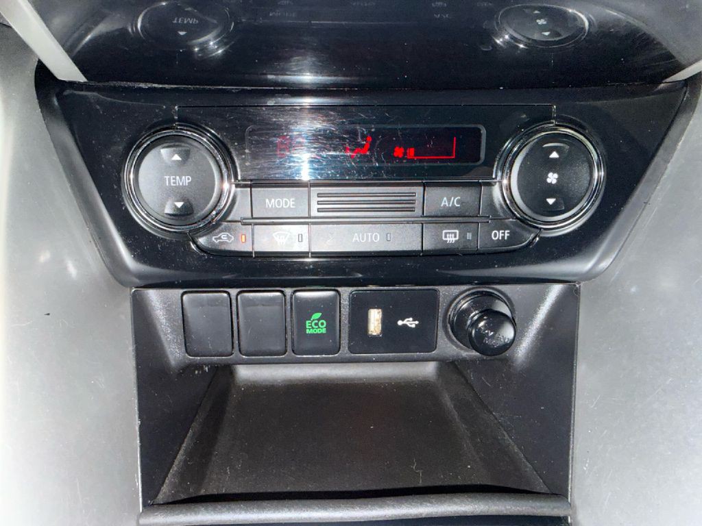 2020 Mitsubishi Eclipse Image 17