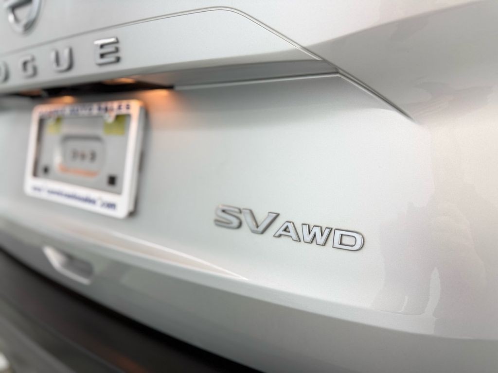 2021 Nissan Rogue Image 38