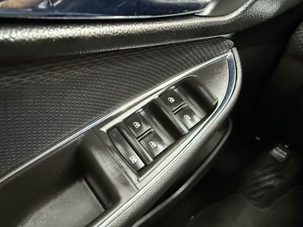 2017 Chevrolet Cruze Image 11